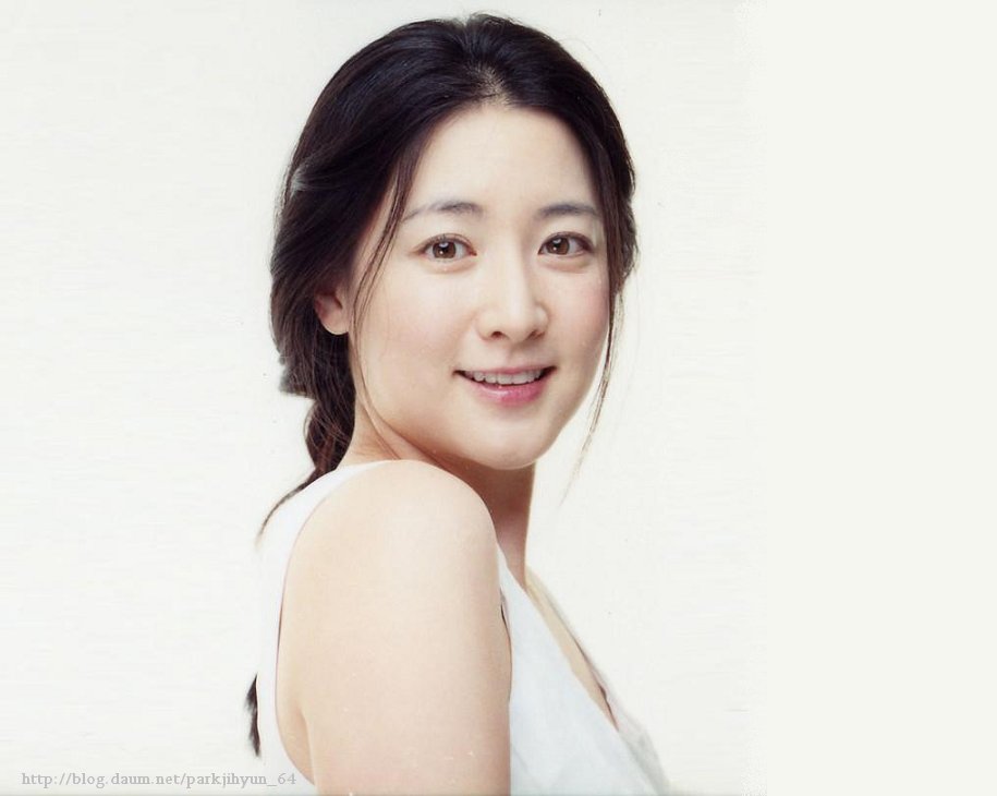 Lee_Young_Ae-1.jpg